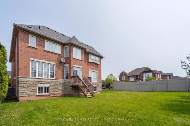 2523 Highmount Cres, House detached with 4 bedrooms, 4 bathrooms and 4 parking in Oakville ON | Image 28