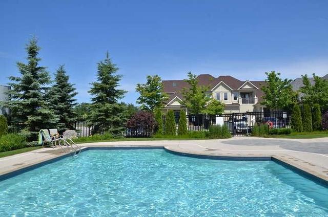 13 Sandy Coast Cres, House attached with 2 bedrooms, 3 bathrooms and 4 parking in Wasaga Beach ON | Image 35