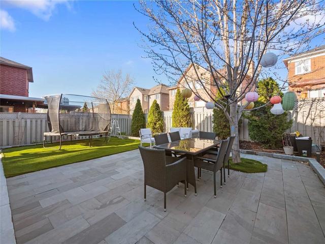 ontario - 5 Tasha Crt, House detached with 4 bedrooms, 4 bathrooms and 6 parking in Vaughan ON | Image 30