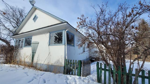 211 Berry Street, House detached with 2 bedrooms, 1 bathrooms and 1 parking in Paintearth County No. 18 AB | Image 25