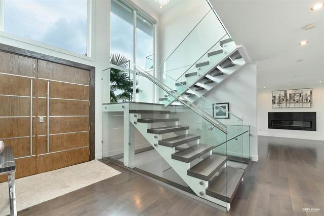 985 Eyremount Drive, House detached with 7 bedrooms, 9 bathrooms and 4 parking in West Vancouver BC | Image 5