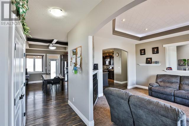 25 Lookout Drive, House detached with 7 bedrooms, 3 bathrooms and null parking in Lethbridge County AB | Image 12
