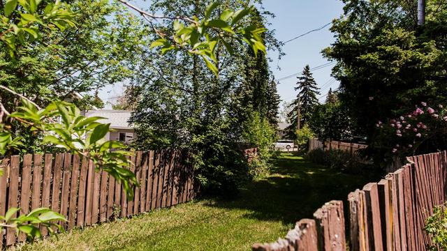 9528 86 Avenue, House detached with 4 bedrooms, 3 bathrooms and 2 parking in Grande Prairie AB | Image 43
