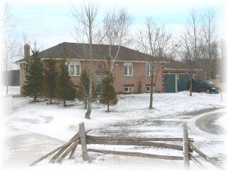 6744 3/4 Nottawasaga Sdrd, House detached with 3 bedrooms, 2 bathrooms and 6 parking in Severn ON | Image 1