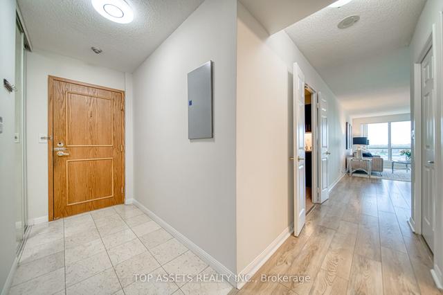 1609 - 8 Lee Centre Dr, Condo with 4 bedrooms, 3 bathrooms and 2 parking in Toronto ON | Image 20
