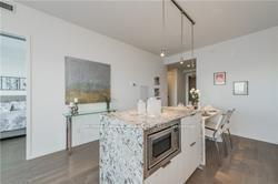 6410 - 1 Bloor St E, Condo with 1 bedrooms, 2 bathrooms and 0 parking in Toronto ON | Image 10