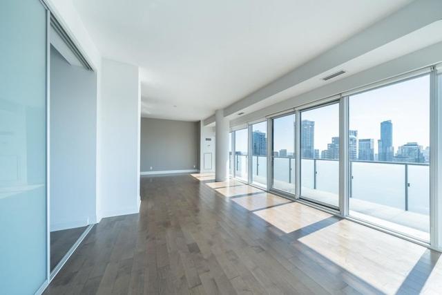 3802 - 65 St Mary St, Condo with 2 bedrooms, 2 bathrooms and 1 parking in Toronto ON | Image 15