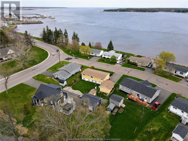 8 Beau Rivage St, House detached with 4 bedrooms, 2 bathrooms and null parking in Richibucto NB | Image 5