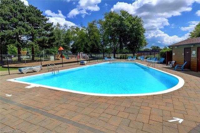 Outdoor Pool | Image 40