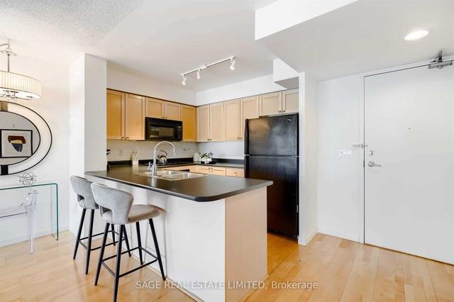 605 - 311 Richmond St E, Condo with 1 bedrooms, 1 bathrooms and 1 parking in Toronto ON | Image 2
