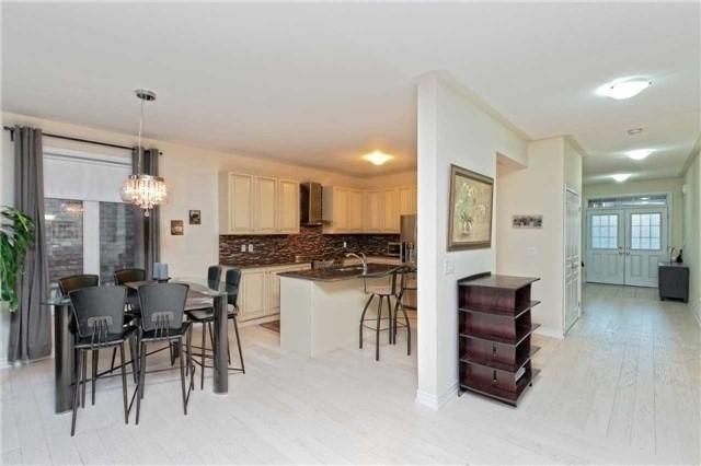 21 Military Crt, House detached with 4 bedrooms, 5 bathrooms and 4 parking in Richmond Hill ON | Image 12