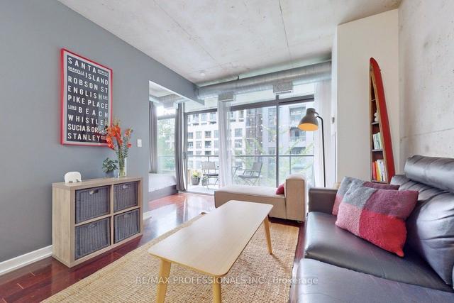406 - 533 Richmond St W, Condo with 2 bedrooms, 2 bathrooms and 1 parking in Toronto ON | Image 12