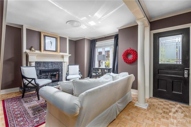 29 Arlington Avenue, House detached with 3 bedrooms, 3 bathrooms and 4 parking in Ottawa ON | Image 17