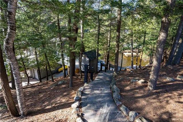 1034 Viewpoint Tr, House detached with 3 bedrooms, 2 bathrooms and 10 parking in Bracebridge ON | Image 8