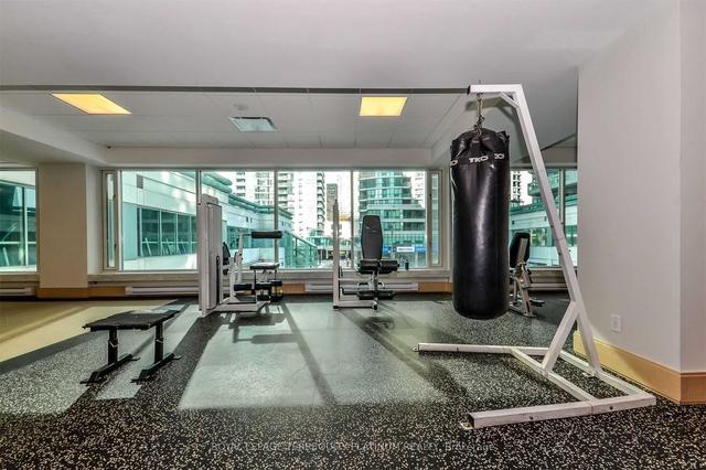 1008 - 10 Yonge St, Condo with 1 bedrooms, 1 bathrooms and 1 parking in Toronto ON | Image 6