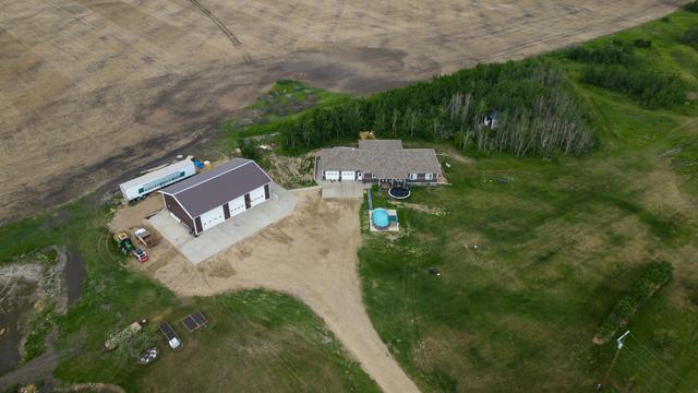 48324 834 Highway, House detached with 5 bedrooms, 3 bathrooms and null parking in Camrose County AB | Image 35