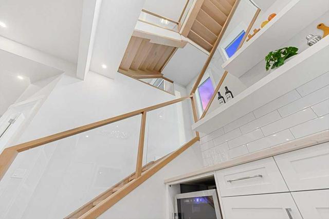 Open to Below Staircase | Image 8