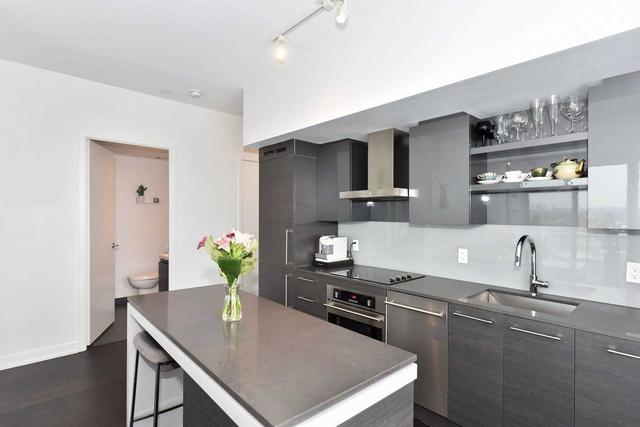 1036 - 1030 King St W, Condo with 2 bedrooms, 2 bathrooms and 1 parking in Toronto ON | Image 36