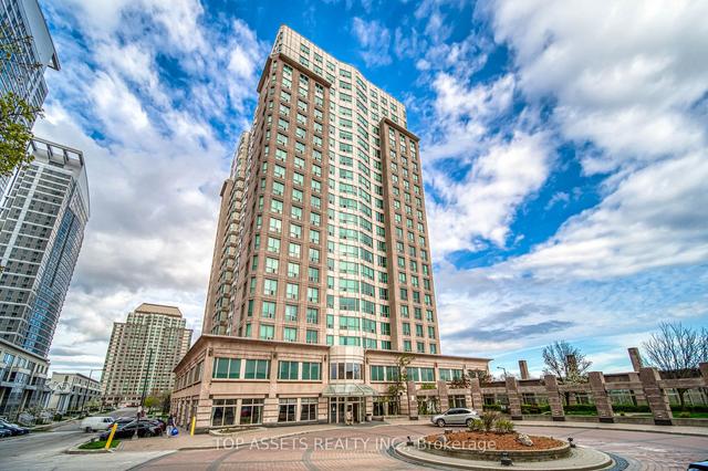1609 - 8 Lee Centre Dr, Condo with 4 bedrooms, 3 bathrooms and 2 parking in Toronto ON | Image 1