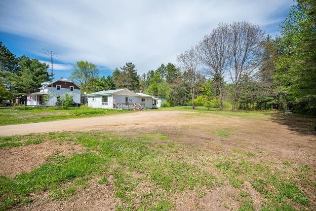 2404 Simpson Pit Road, House detached with 2 bedrooms, 1 bathrooms and 6 parking in Killaloe, Hagarty and Richards ON | Image 11