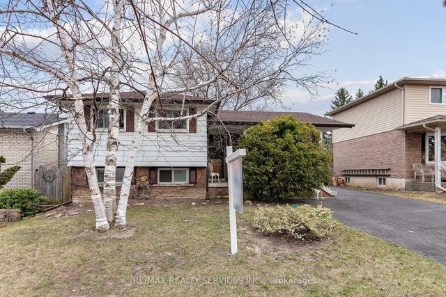 94 Ambleside Dr, House detached with 3 bedrooms, 2 bathrooms and 3 parking in Brampton ON | Image 12