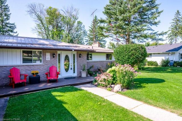 89 Kenedon Drive, House detached with 2 bedrooms, 1 bathrooms and 5 parking in Kawartha Lakes ON | Image 45