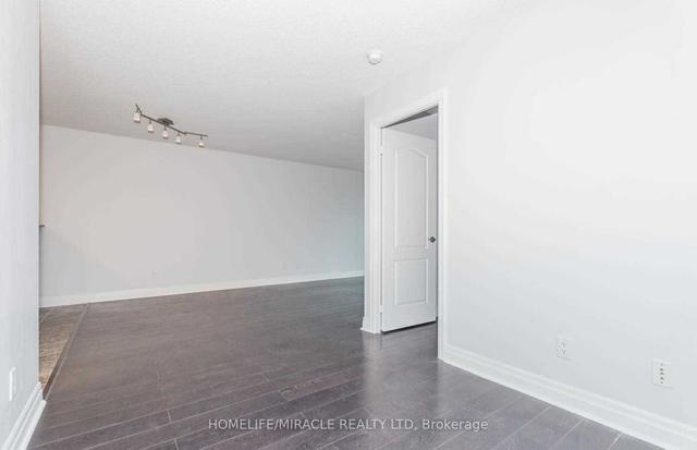 715 - 2121 Lakeshore Blvd, Condo with 1 bedrooms, 1 bathrooms and 1 parking in Toronto ON | Image 2