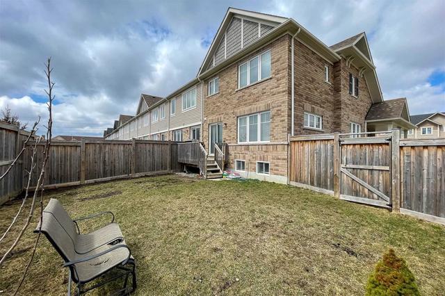 79 Great Gabe Cres, House attached with 3 bedrooms, 3 bathrooms and 3 parking in Oshawa ON | Image 32