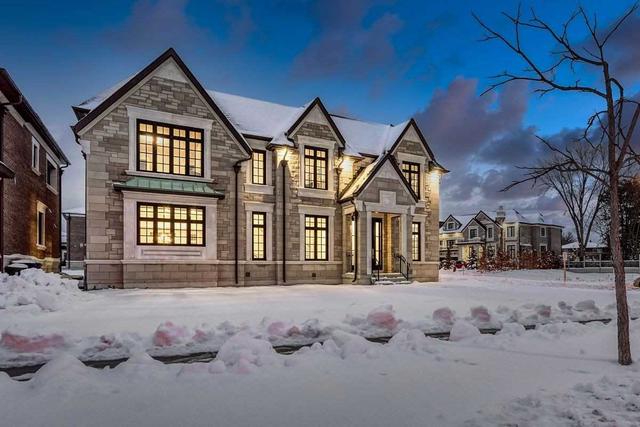 29 Ballyconnor Crt, House detached with 4 bedrooms, 7 bathrooms and 4 parking in Toronto ON | Image 12