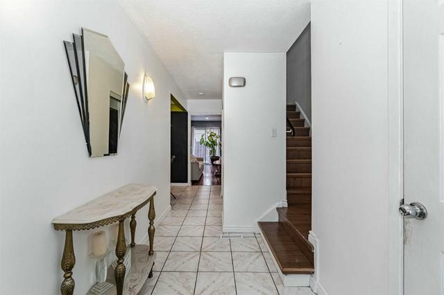 57 Greenwich Circ, Townhouse with 3 bedrooms, 3 bathrooms and 2 parking in Brampton ON | Image 38