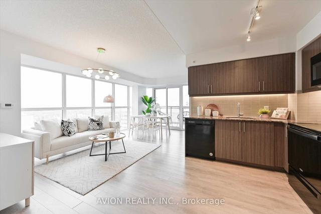 2102 - 30 Meadowglen Pl, Condo with 2 bedrooms, 2 bathrooms and 1 parking in Toronto ON | Image 31