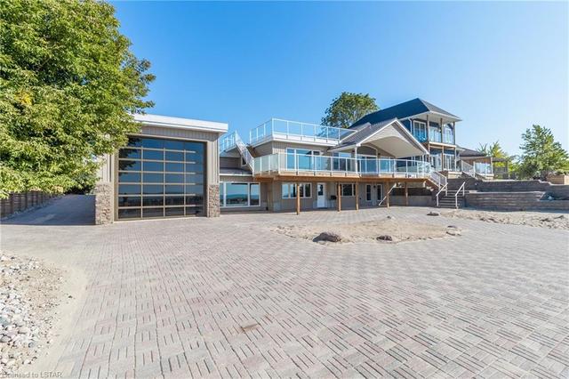23 Beach Lane, House detached with 5 bedrooms, 3 bathrooms and 16 parking in Lambton Shores ON | Image 43