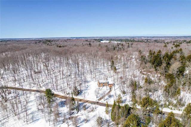 1274 Camel Lake Rd, House detached with 2 bedrooms, 2 bathrooms and 12 parking in Muskoka Lakes ON | Image 23