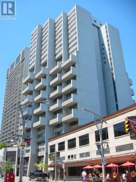 801 - 380 Pelissier, Condo with 3 bedrooms, 2 bathrooms and null parking in Windsor ON | Image 1