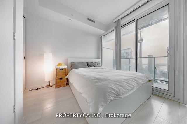 3410 - 125 Peter St, Condo with 1 bedrooms, 1 bathrooms and 0 parking in Toronto ON | Image 1