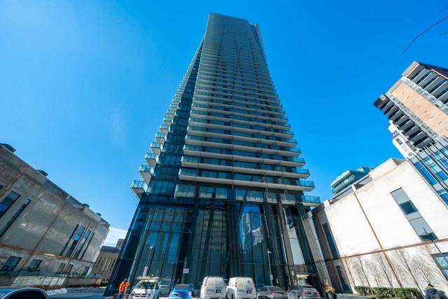 3802 - 65 St Mary St, Condo with 2 bedrooms, 2 bathrooms and 1 parking in Toronto ON | Image 1
