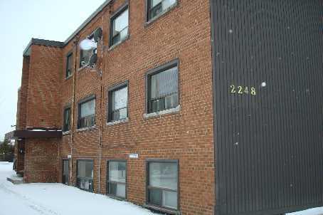 03 - 2248 Keele St, House detached with 1 bedrooms, 1 bathrooms and 1 parking in Toronto ON | Image 1