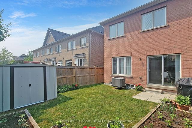 209 Golden Orchard Rd, House attached with 4 bedrooms, 4 bathrooms and 3 parking in Vaughan ON | Image 32