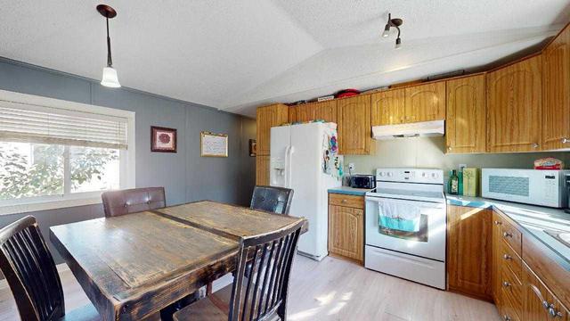 215 Grant Way, House detached with 3 bedrooms, 2 bathrooms and 4 parking in Wood Buffalo AB | Image 8
