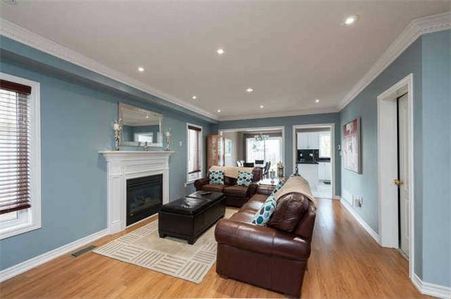 80 Castillian Dr, House semidetached with 3 bedrooms, 4 bathrooms and 2 parking in Vaughan ON | Image 4
