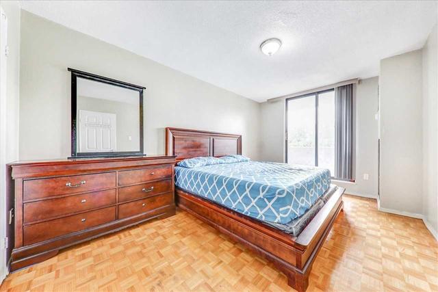 208 - 301 Prudential Dr, Condo with 3 bedrooms, 2 bathrooms and 1 parking in Toronto ON | Image 10