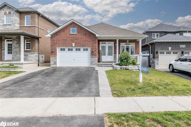 163 Bishop Drive Drive, House detached with 3 bedrooms, 3 bathrooms and 3 parking in Barrie ON | Image 1