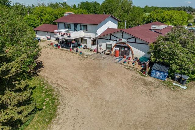 28074 Township Road 384, House detached with 3 bedrooms, 2 bathrooms and null parking in Red Deer County AB | Image 3