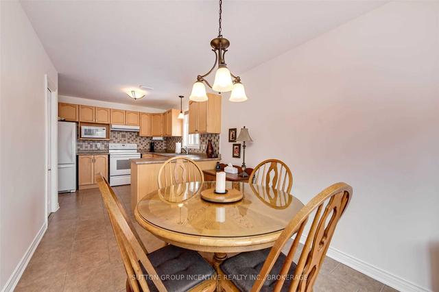 16 - 90 Thompsons Rd, Townhouse with 2 bedrooms, 2 bathrooms and 4 parking in Penetanguishene ON | Image 3