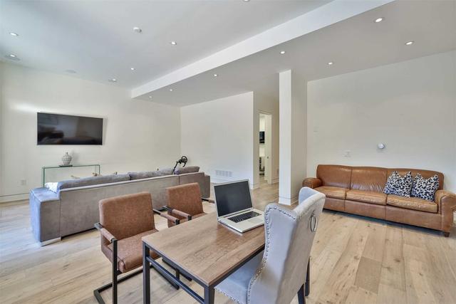 29 Delavan Ave, House detached with 5 bedrooms, 7 bathrooms and 4 parking in Toronto ON | Image 22