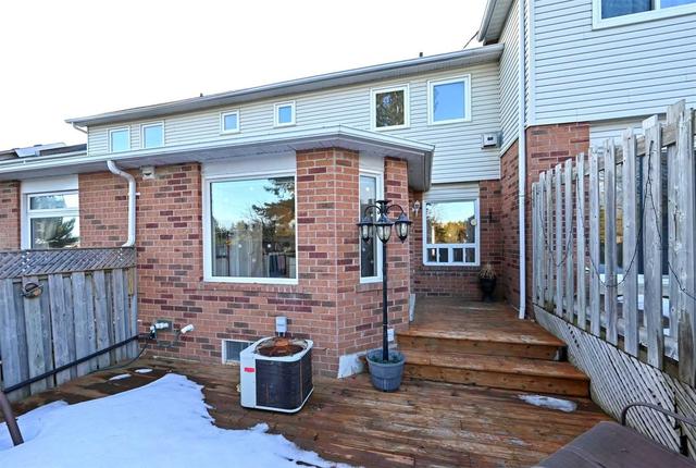 83 Brucker Rd, House attached with 3 bedrooms, 3 bathrooms and 3 parking in Barrie ON | Image 19