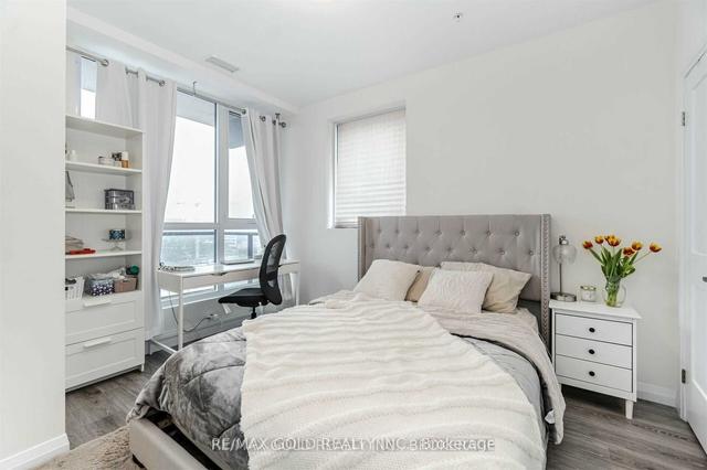 1302 - 104 Garment St, Condo with 2 bedrooms, 1 bathrooms and 0 parking in Kitchener ON | Image 3