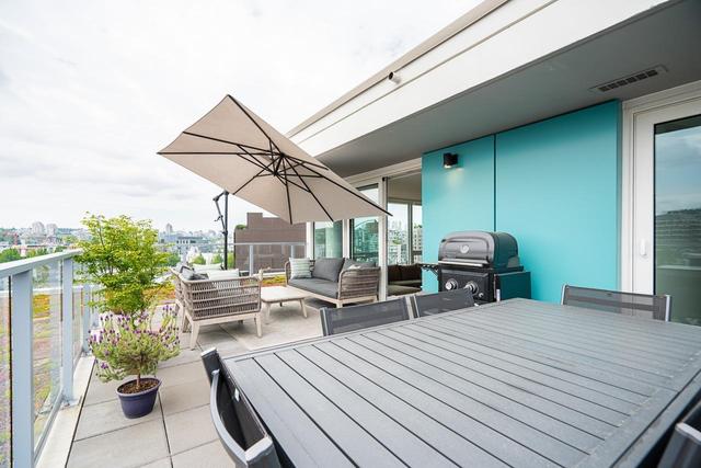 1115 - 180 E 2nd Avenue, Condo with 2 bedrooms, 2 bathrooms and 2 parking in Vancouver BC | Image 2
