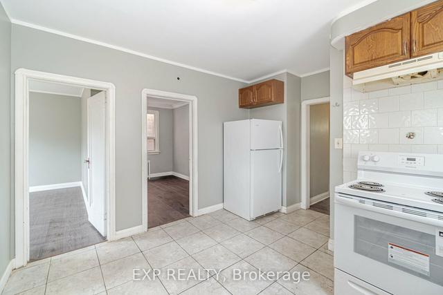 main - 70 Spencer Ave, House detached with 2 bedrooms, 1 bathrooms and 2 parking in Toronto ON | Image 2