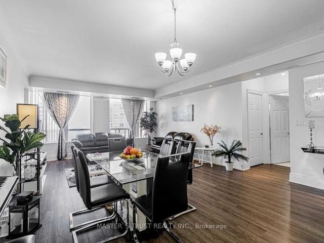 2903 - 3880 Duke Of York Blvd, Condo with 2 bedrooms, 2 bathrooms and 1 parking in Mississauga ON | Image 12
